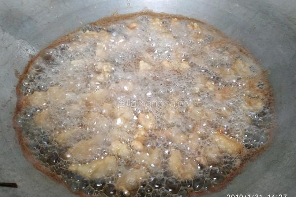 炸酥肉的做法图解3
