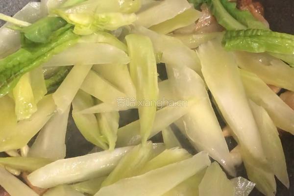 粤式－莴笋炒腊肉的做法图解2