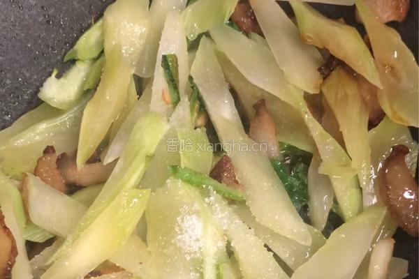 粤式－莴笋炒腊肉的做法图解3