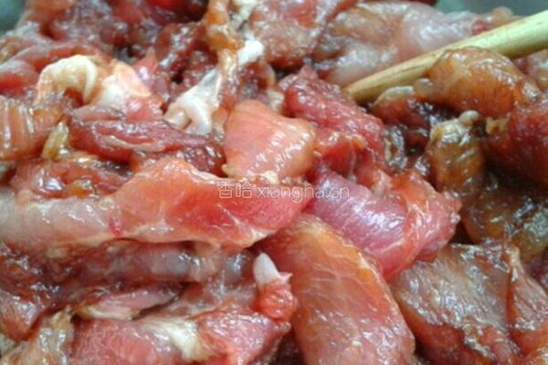青椒炒肉的做法图解2