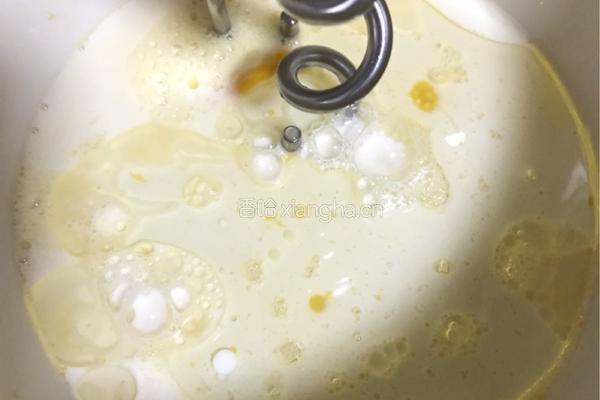 丑丑脆皮纸杯蛋糕的做法图解4