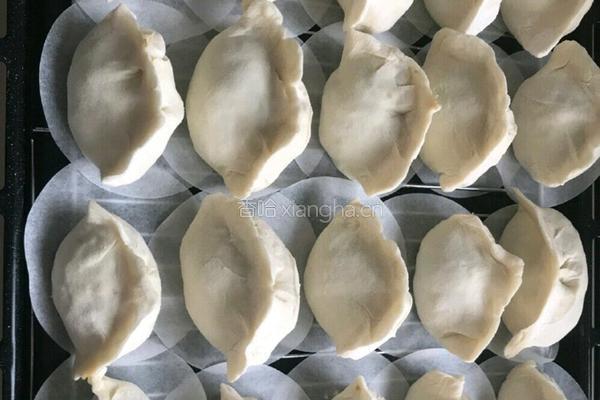酸菜蒸饺的做法图解5