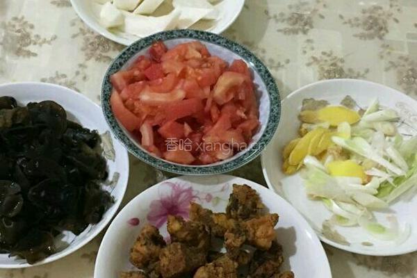 小酥肉酸汤的做法图解1
