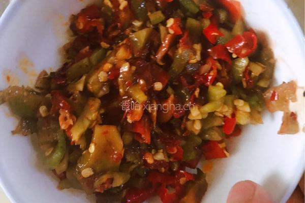 麻辣家常鲫鱼（简单）的做法图解1