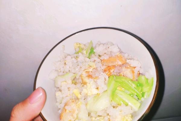 虾仁蛋炒饭的做法图解5