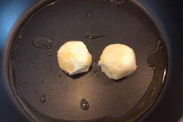 香煎黏豆包的做法图解2