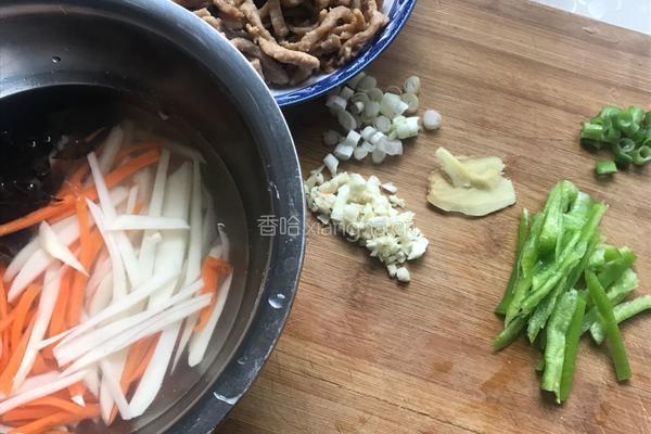 鱼香肉丝的做法图解1