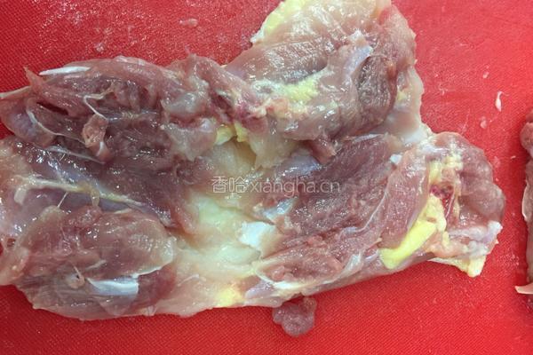 冬菇鲍鱼蒸滑鸡的做法图解2