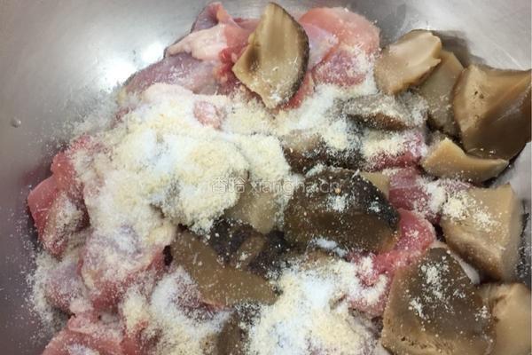 冬菇鲍鱼蒸滑鸡的做法图解7