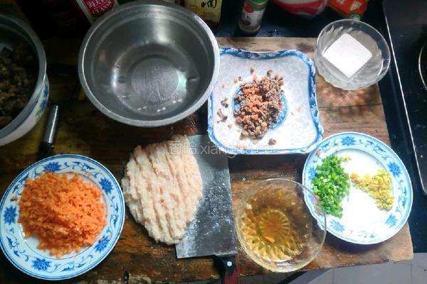 减肥必备之无油鸡胸肉丸的做法图解2