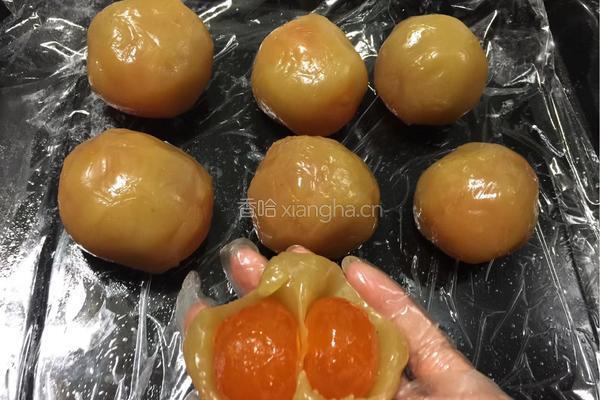蛋黄月饼的做法图解7