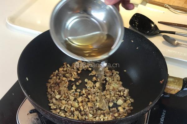 干烧黄花鱼的做法图解9