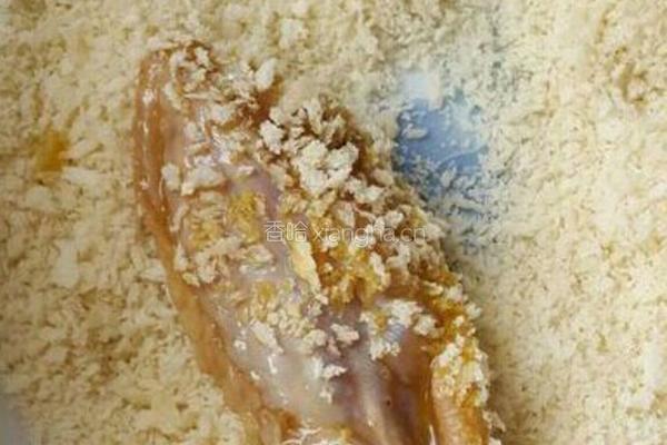 酥炸鸡翅的做法图解5