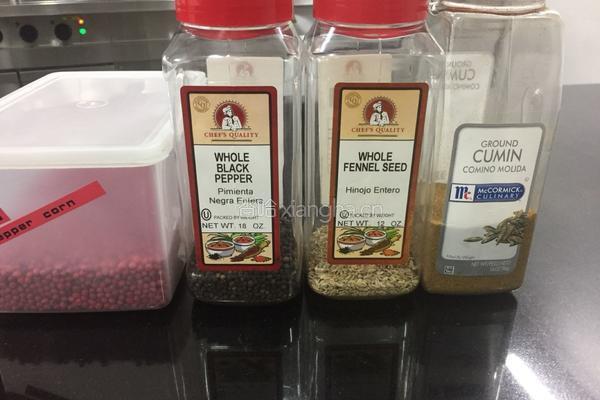 脆皮猪肉卷Roasted crispy pork belly的做法图解5