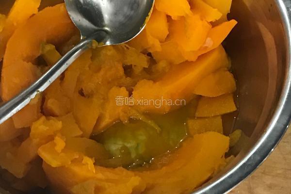 南瓜饼的做法图解1
