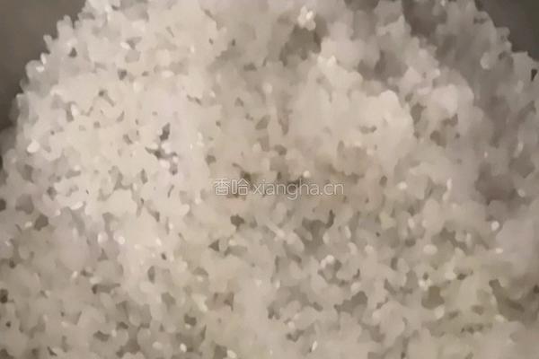 一只番茄饭的做法图解1