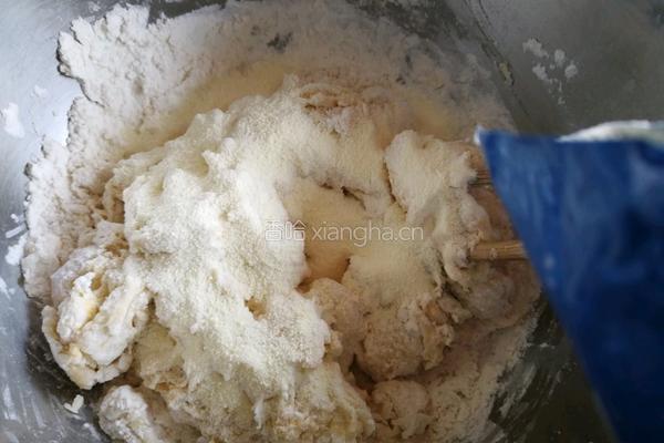 菠萝馅芝麻软欧的做法图解3