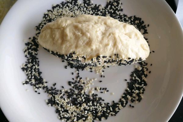 菠萝馅芝麻软欧的做法图解12