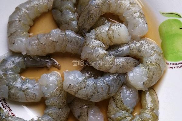 豌豆炒虾仁的做法图解2