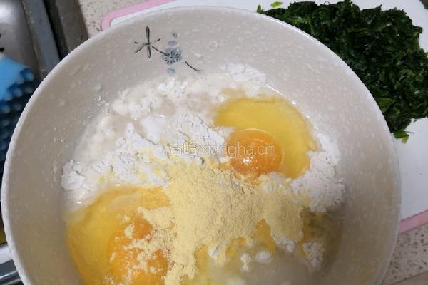 芹菜叶鸡蛋饼的做法图解4