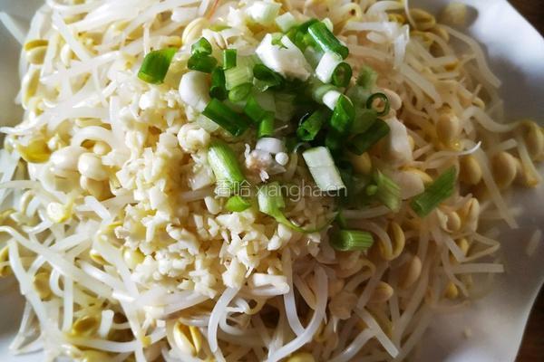 凉拌黄豆芽的做法图解3