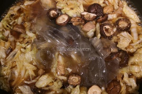 冬日暖心白菜粉丝肉的做法图解8