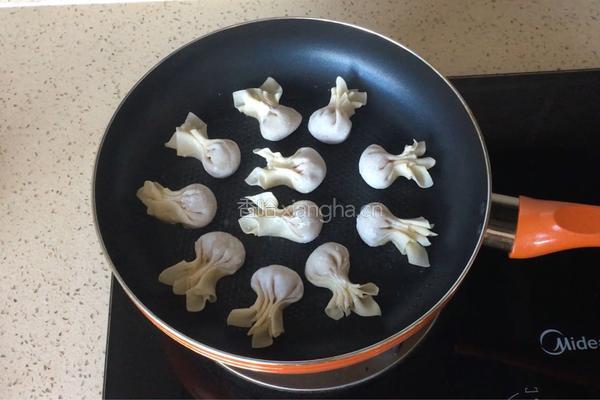 香煎馄炖的做法图解3