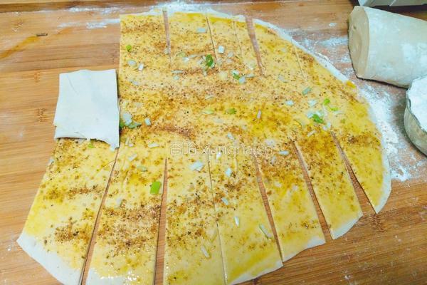 芝麻盐千层饼的做法图解4