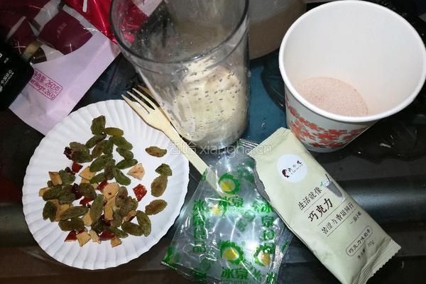 葡萄干红枣豆花的做法图解1