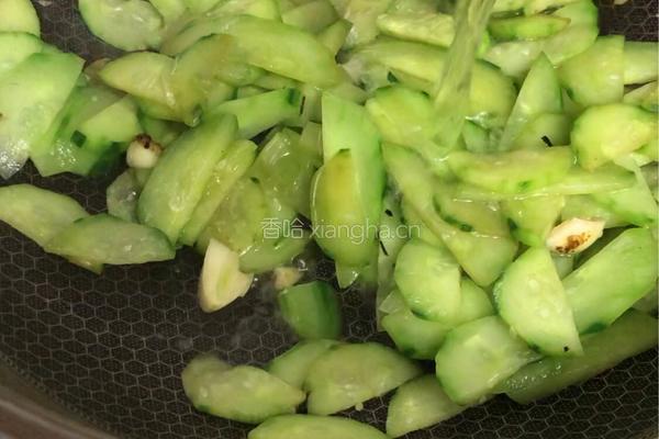 青瓜炒肉的做法图解4