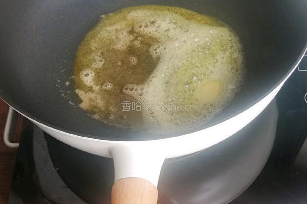 椰香牛轧糖的做法图解1