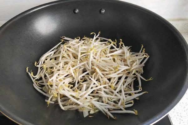 清炒豆芽的做法图解4
