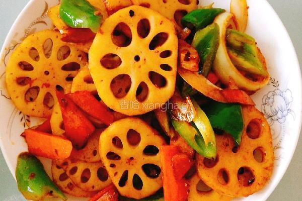 青椒胡萝卜炒藕片的做法图解4