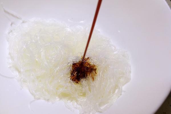 蒜蓉粉丝蒸扇贝的做法图解6