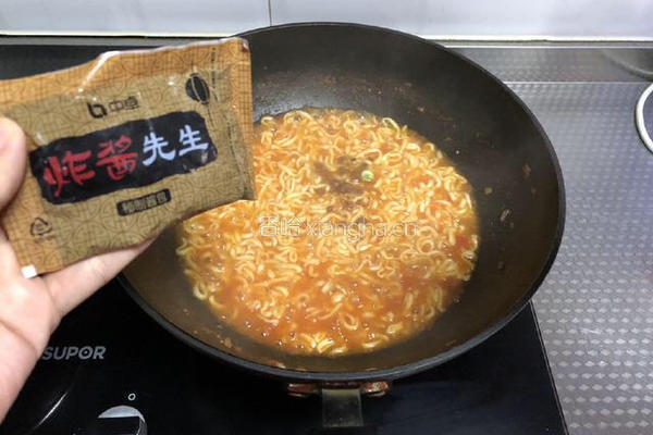 番茄浓汤面的做法图解9
