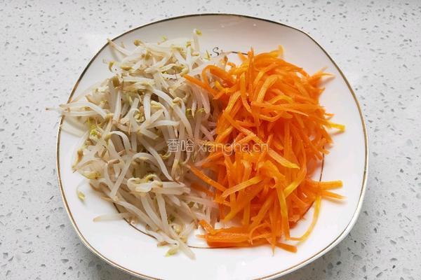 凉拌豆芽的做法图解2