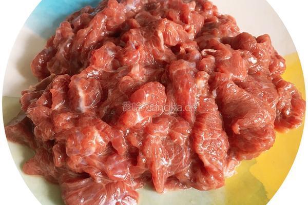 芹菜炒牛肉的做法图解2