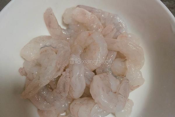 虾仁炒瓜（正月十五闹元宵）的做法图解1