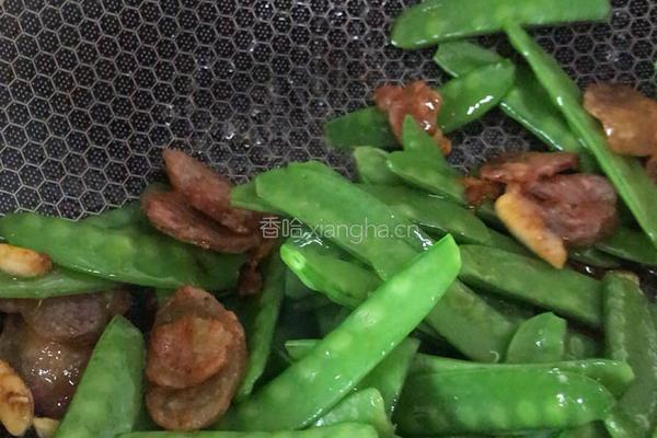 荷兰豆炒香肠的做法图解10