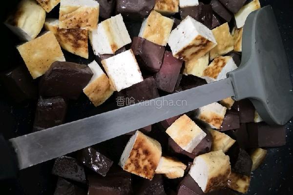 黑白豆腐的做法图解2