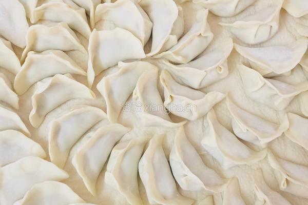 香菇猪肉饺子的做法图解6