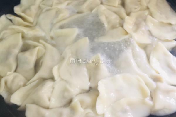 香菇猪肉饺子的做法图解8