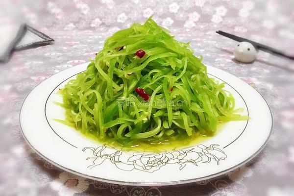 凉拌莴笋丝的做法图解6