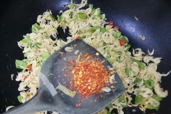 青椒炒虾皮的做法图解9