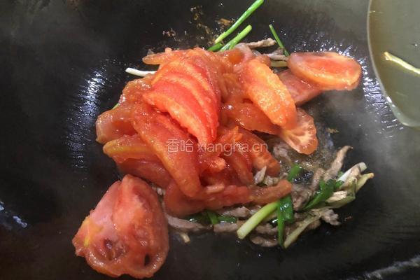西红柿蒜苔肉丝面的做法图解9