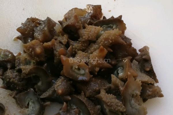 芹菜炒海参的做法图解3