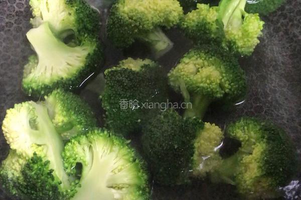 耗油西兰花的做法图解4