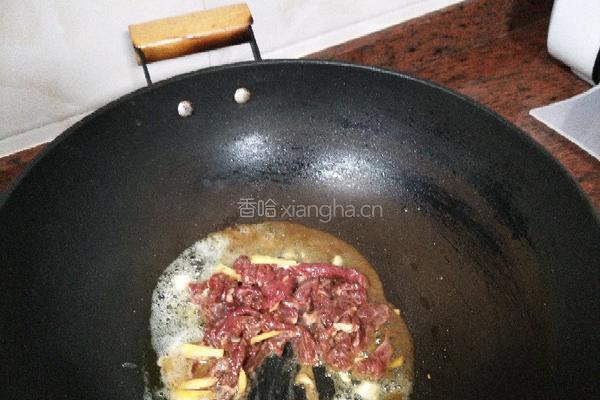青瓜炒牛肉的做法图解3