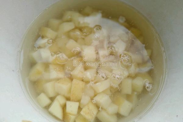 橄榄菜烧土豆的做法图解3