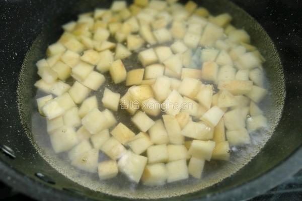 橄榄菜烧土豆的做法图解4